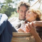 A Psychologist Identifies 2 Hurdles Of ‘No-Strings-Attached’ Relationships