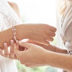 What Kind of Jewelry Is Best for Bridesmaids?